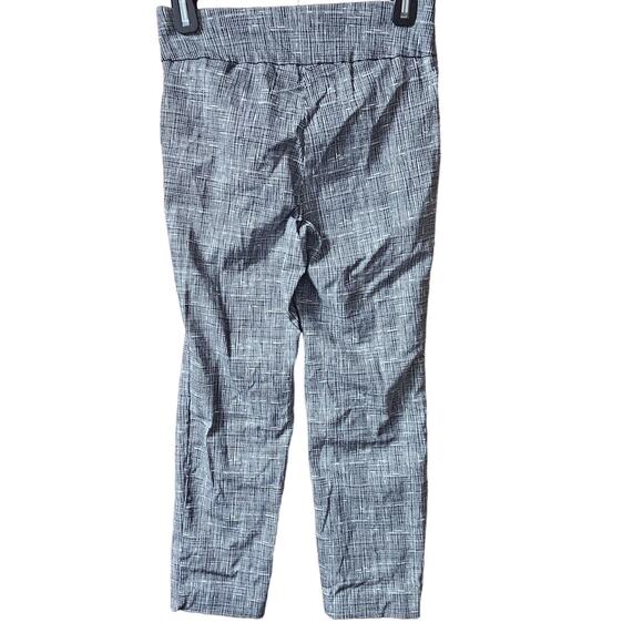 Black and White Print Dress Pants Size Small Petite - Picture 2 of 4